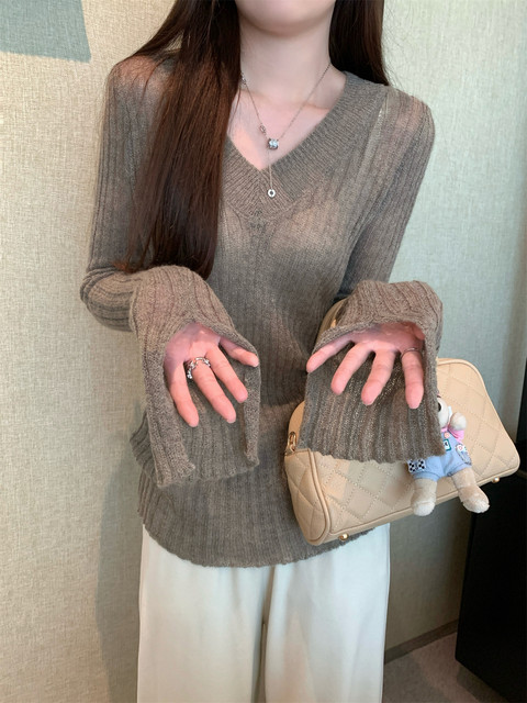 Korean Style Lazy Style Flared Long-Sleeved Ribbed Knit Sweater for Women, New Autumn Slim-Fit V-Neck Thin Sweater