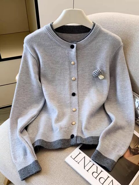 Korean Style Color-Block Round Neck Fake Two-Piece Knitted Cardigan for Women, New Autumn and Winter Fashion, Stylish Dopamine Button-Up Sweater