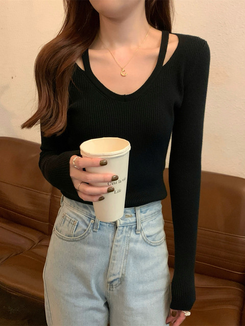 Pure Desire Style Halter Neck V-Neck Long-Sleeve Andy Velvet Knit Sweater for Women, New Autumn Korean Version, Elegant Slim-Fit Stretchy Sweater