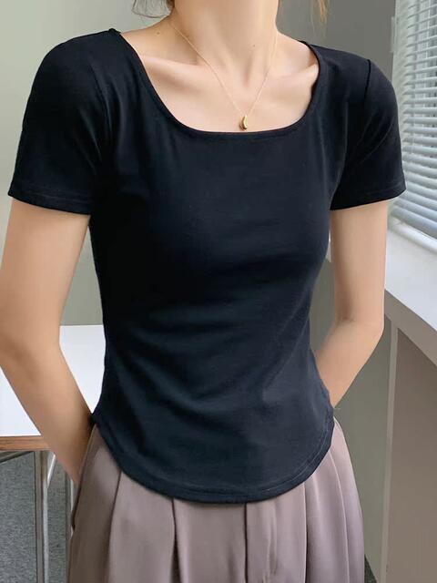 Chic U-Neck Curved Hem T-Shirt for Women, Short-Sleeved, New Summer Korean Style, Slim Fit, Irregular Half-Sleeve Top, Short Trendy Style