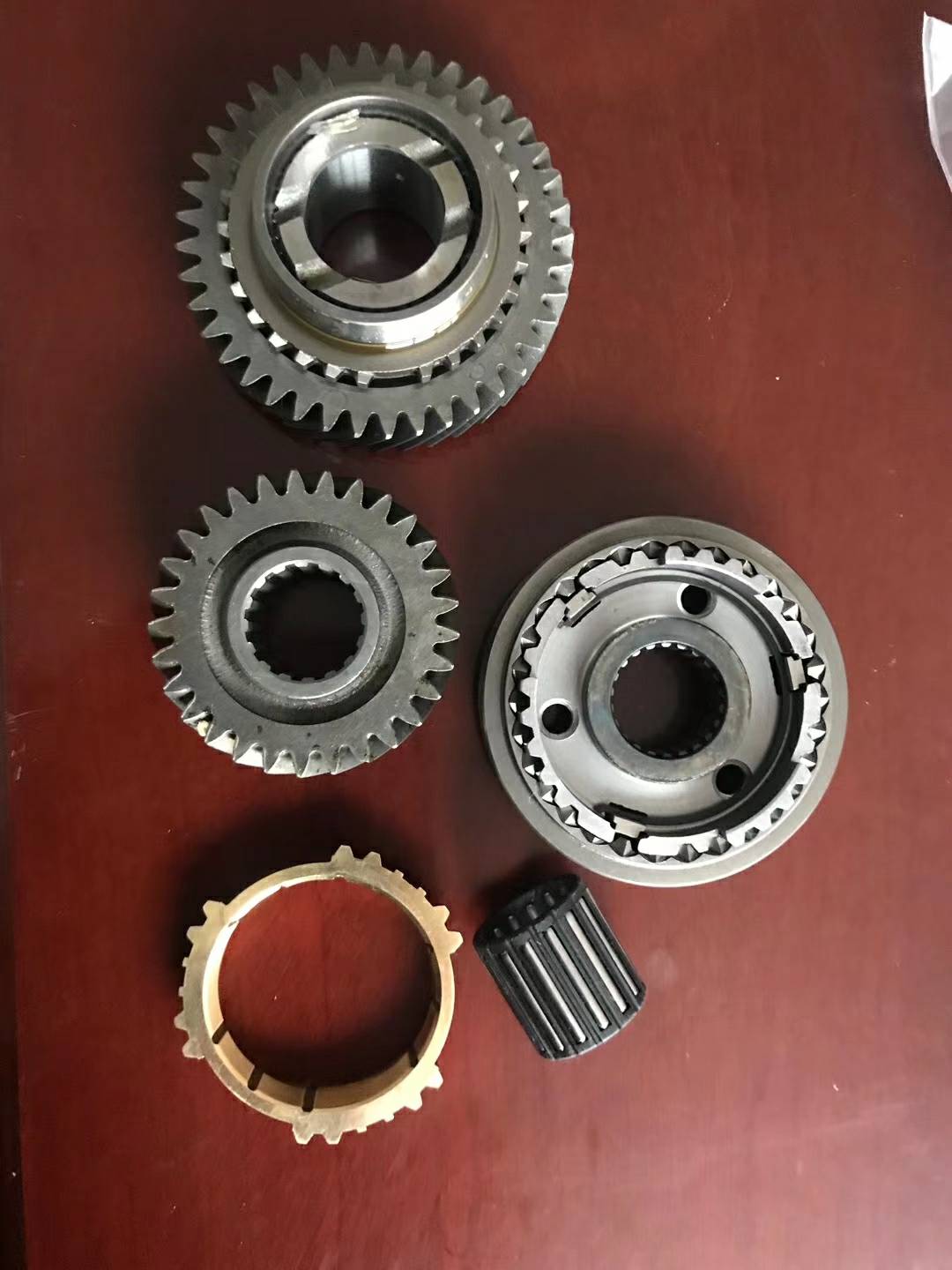 Transmission 6 gear 5 6 speed synchronizer Baojun 730 560 1.8 displacement Aisin 6 speed wave box accessories