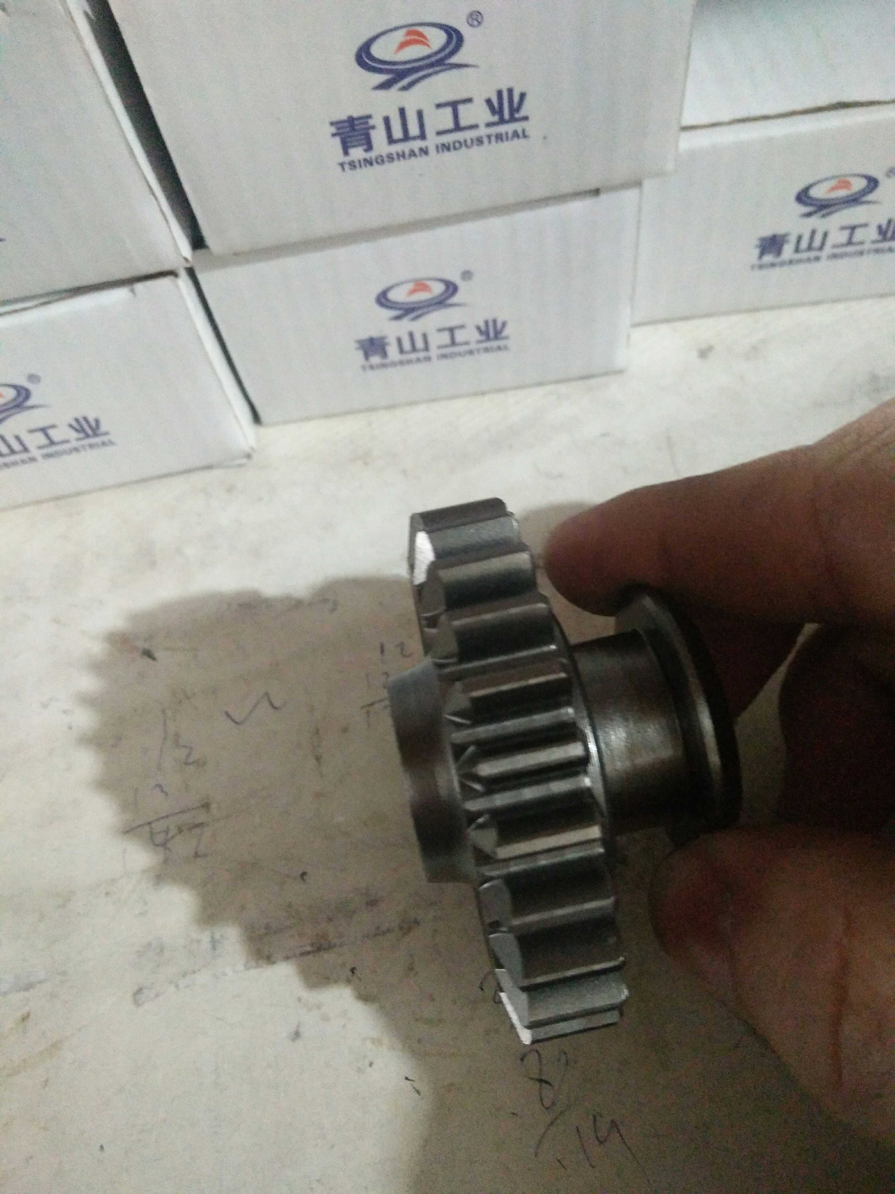 New original plant gearbox inverted gear applicable models Dongfeng scenic Xiaokang DK13 adaptation 474 engine