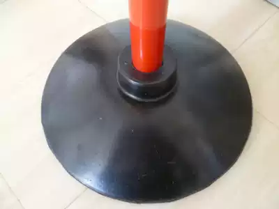 Basketball football around the pole turn back to run snake running Sign Pole base training pole reverse pole blocking Rod rubber base