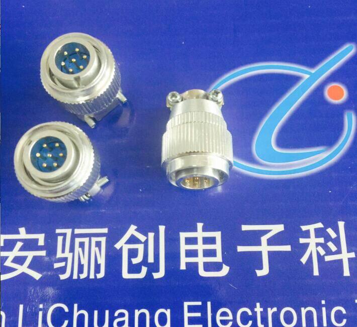 Xi'an Lichuang Special Promotion Y4-7TJ Connector Spot Hot Sale Exclusive Lightning Delivery