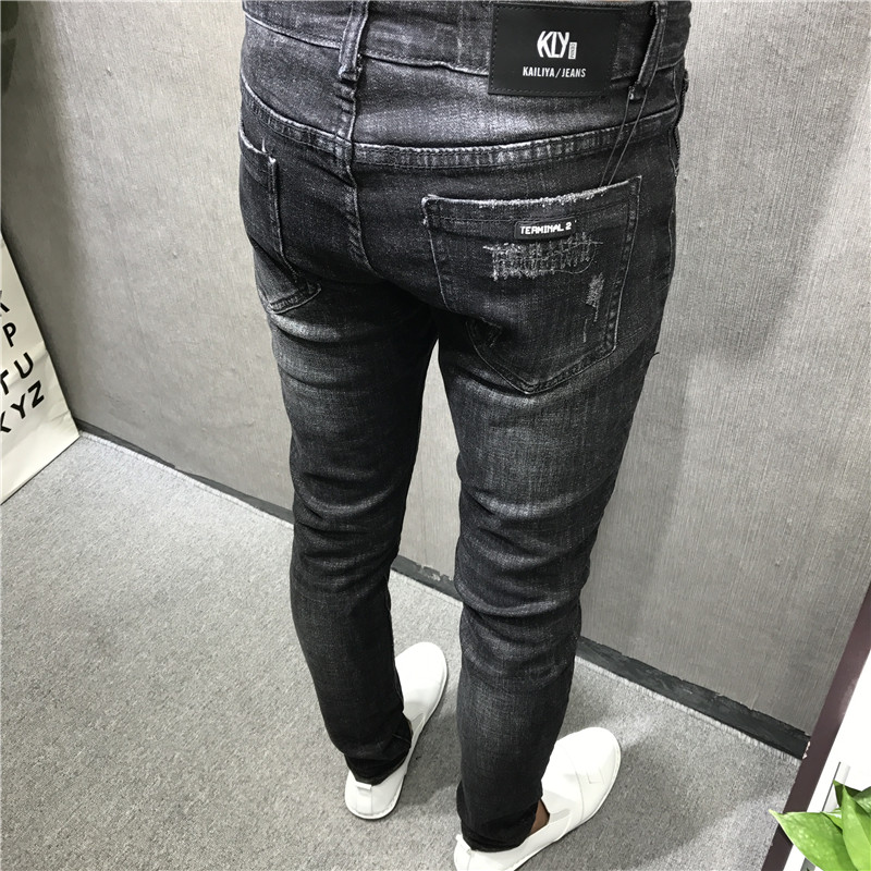 A trendy man in the autumn and winter season, with a new style of slimming, embroidered cat whiskers, black skinny jeans, a socially spirited young man, and a Kuaishou Internet celebrity pic 8