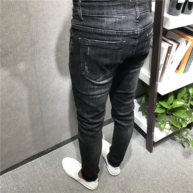 A trendy man in the autumn and winter season, with a new style of slimming, embroidered cat whiskers, black skinny jeans, a socially spirited young man, and a Kuaishou Internet celebrity pic 9