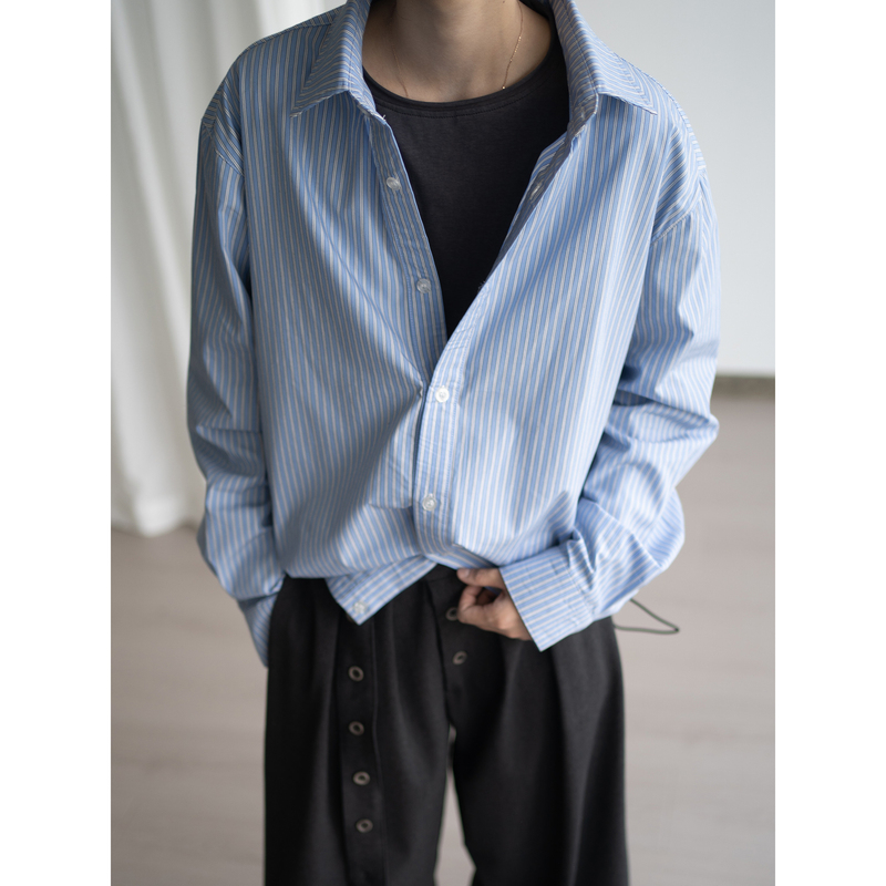 Lower Layer Base [Blue Enchantress] Miu Series Striped Blue Hem-Cinching Short Wide Cleanfit Long-Sleeve Shirt