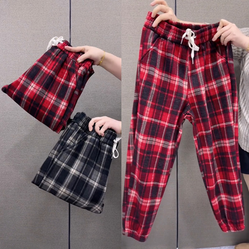 Women's Fleece-Lined Jogging Pants, Casual 2026 New Style, Loose and Stylish, Versatile, Red Plaid Nine-Point Pants for the Year of Birth Women's Fleece-Lined Jogging Pants, Casual 2026 New Style, Loose and Stylish, Versatile, Red Plaid Nine-Point Pants for the Year of Birth