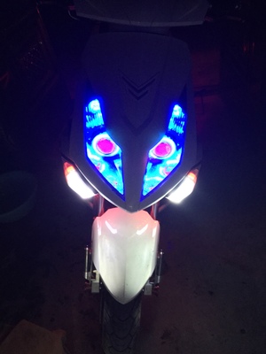 Fast Eagle Electric Xe máy Tái trang bị đèn pha hội Angel Eye Devil Eye Xenon Đèn pha Cá mắt ánh sáng đèn pha xe máy giá rẻ