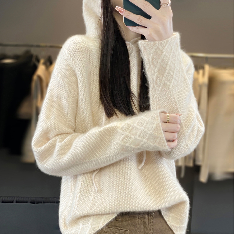 New Autumn and Winter Hooded Sweatshirt for Women with Diamond Twist Pattern Cuffs, Osmanthus Stitch Hooded Sweater, Loose Knitted Top New Autumn and Winter Hooded Sweatshirt for Women with Diamond Twist Pattern Cuffs, Osmanthus Stitch Hooded Sweater, Loose Knitted Top