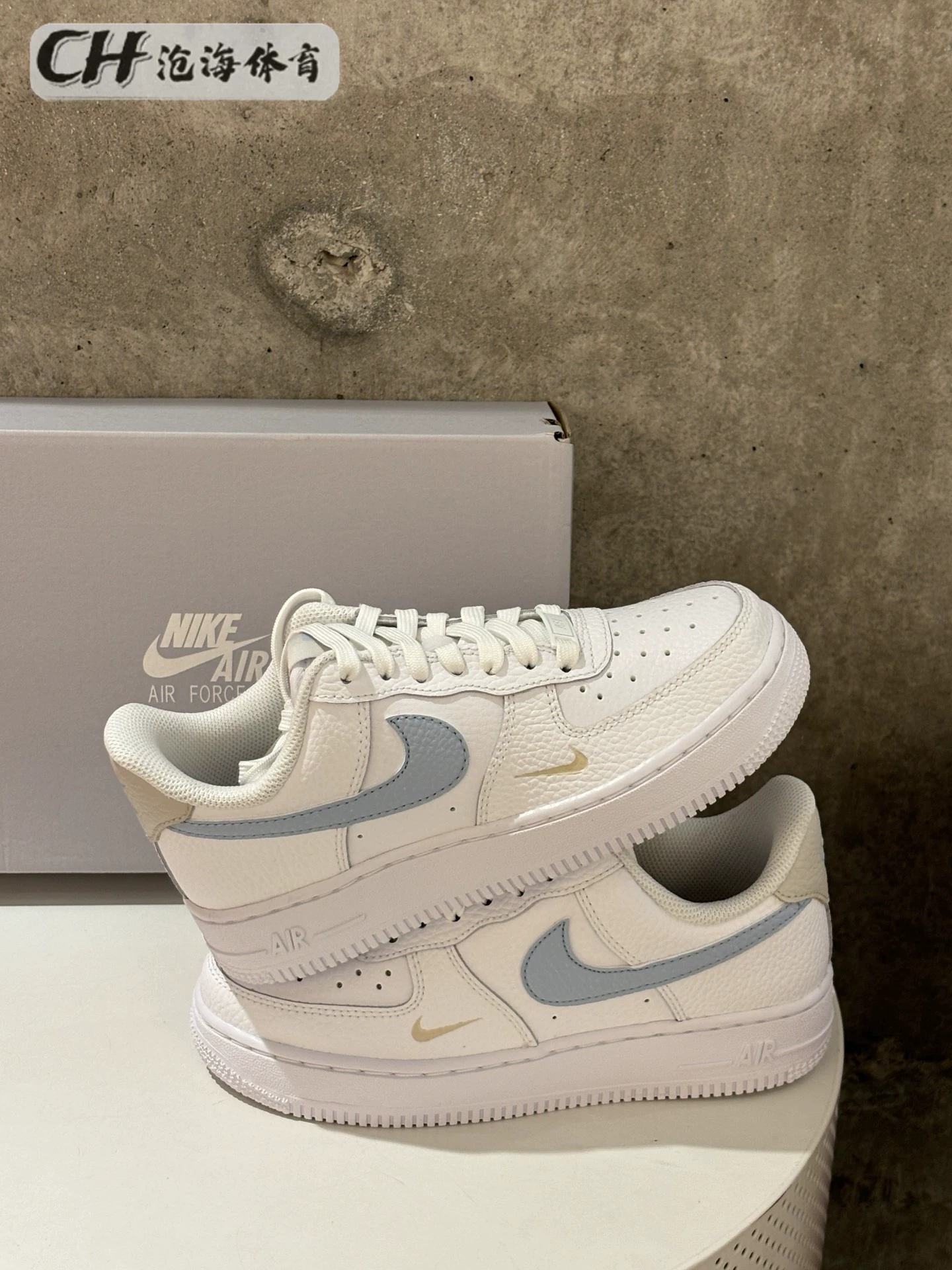 Женские обувь Nike Nike Air Force 1 AF1 белые синие Air Force 1 low-top кроссовки HF0022-100