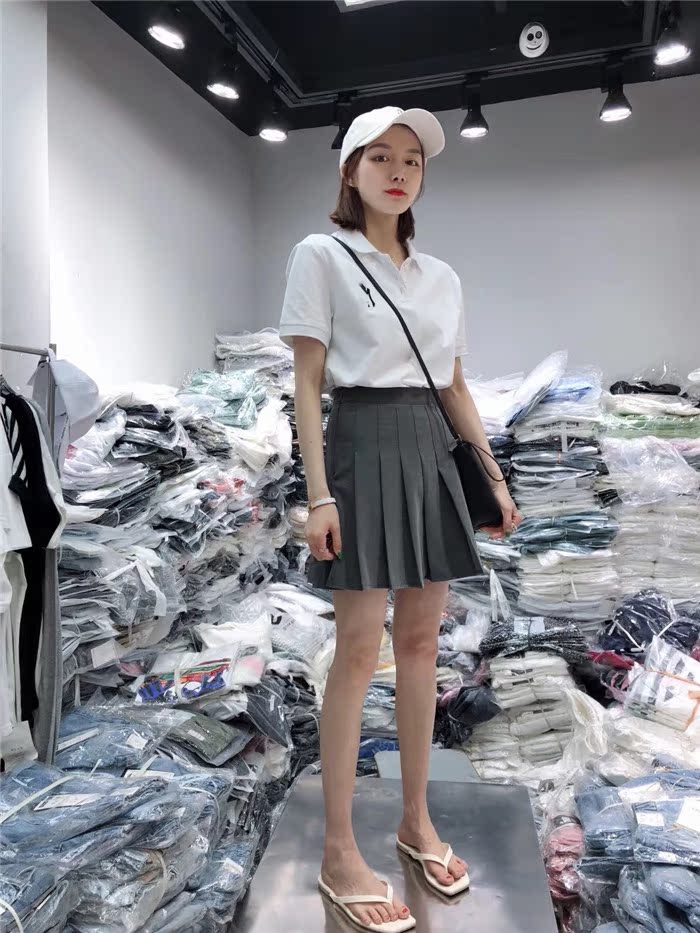 Phiên bản Hàn Quốc mùa hè 2019 mới lộng gió đại học là chiếc váy xòe xòe bồng bềnh hoang dã. - Váy chân váy đen