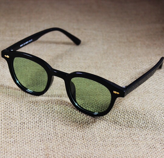 Vintage Japanese Retro Cool Black Frame Green-Yellow Lens Polarized Sunglasses Unisex Trendy Sunglasses