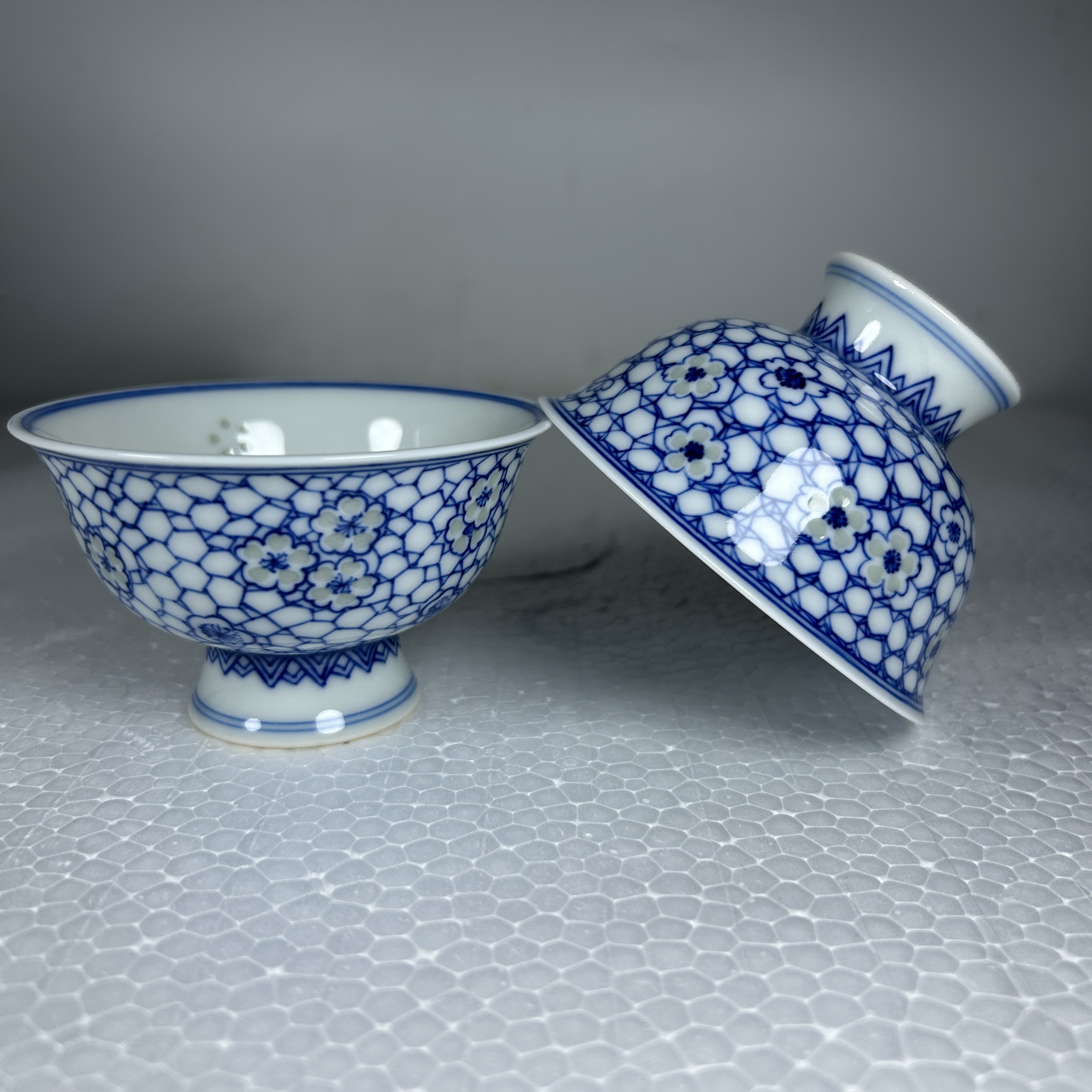 Jingdezhen Original Bright Porcelain Factory Experimental Group Out of Play Jade Reworked Hand Painted Green Flower Plum Blossom and Bright Eye Cup-Taobao