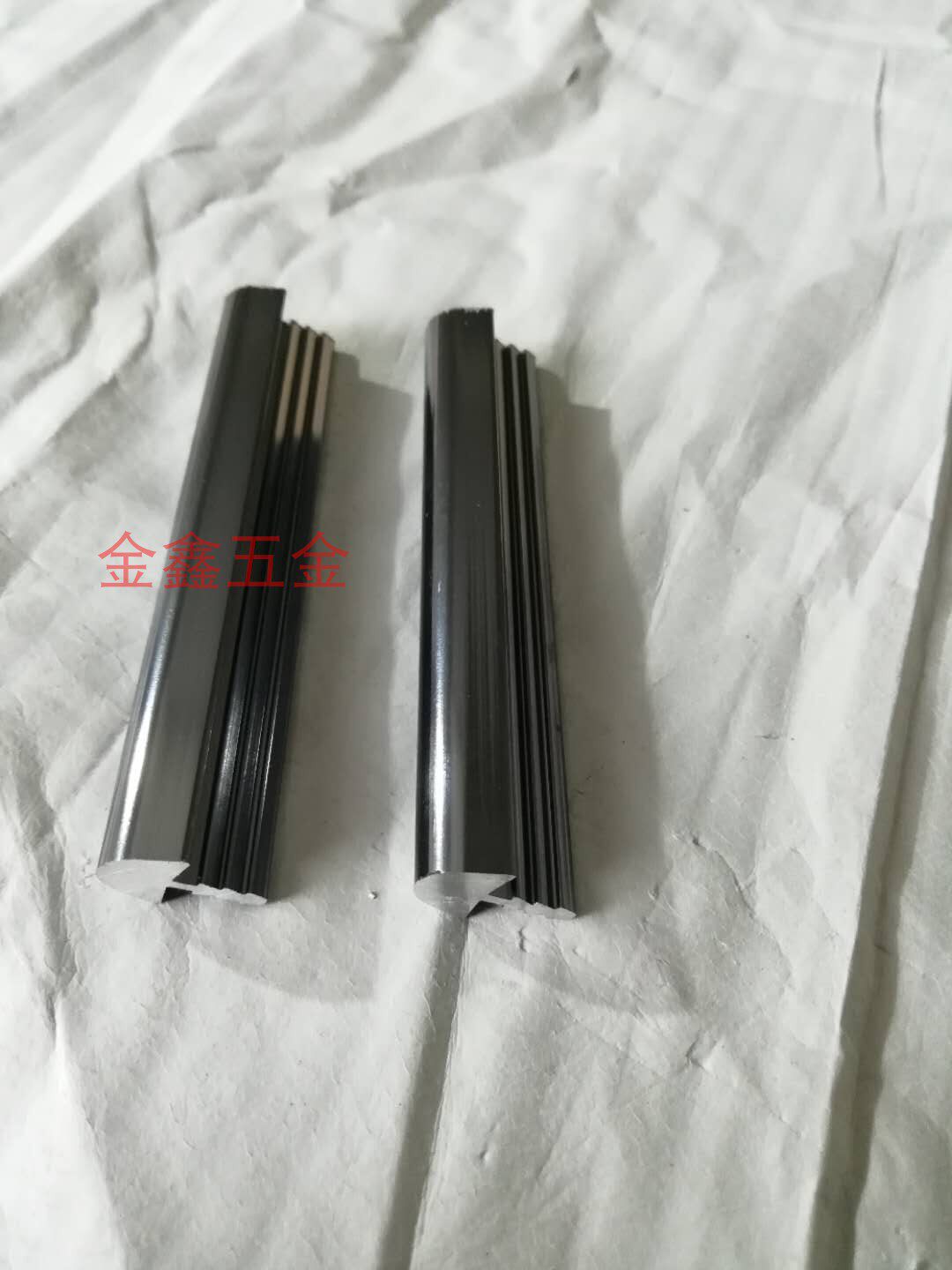 Paint cabinet door panel with small mushroom handle aluminum alloy profile 3 meters