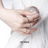 Небольшое дизайнерское брендовое минималистичное универсальное кольцо, серебро 925 пробы