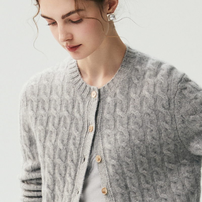 Cos Same Style Four-Strand Thickened Cashmere Knitted Cardigan for Women, New Thickened Round-Neck Cable Knit Warm Sweater Coat Cos Same Style Four-Strand Thickened Cashmere Knitted Cardigan for Women, New Thickened Round-Neck Cable Knit Warm Sweater Coat