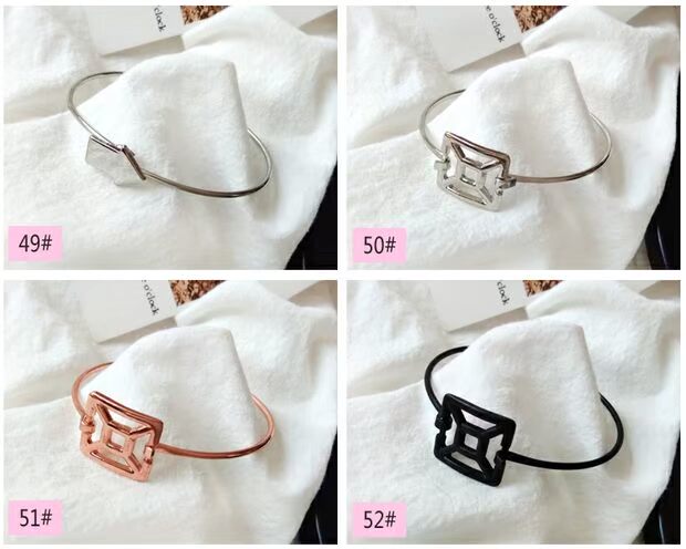Hàn Quốc phóng đại đường phố đánh bại nữ thời trang kéo gió kim loại kết cấu gió lạnh hình học trơn tay phụ nữ thời trang trình diễn phụ kiện vòng trầm hương