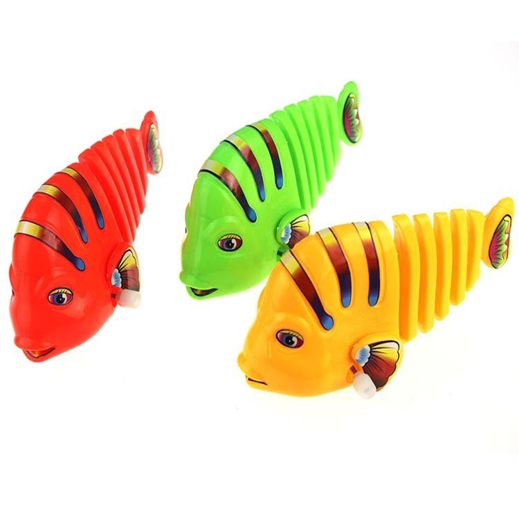 Hot sale clockwork winding toy series swing fish manufacturers children's toys wholesale stall supply below 10 yuan