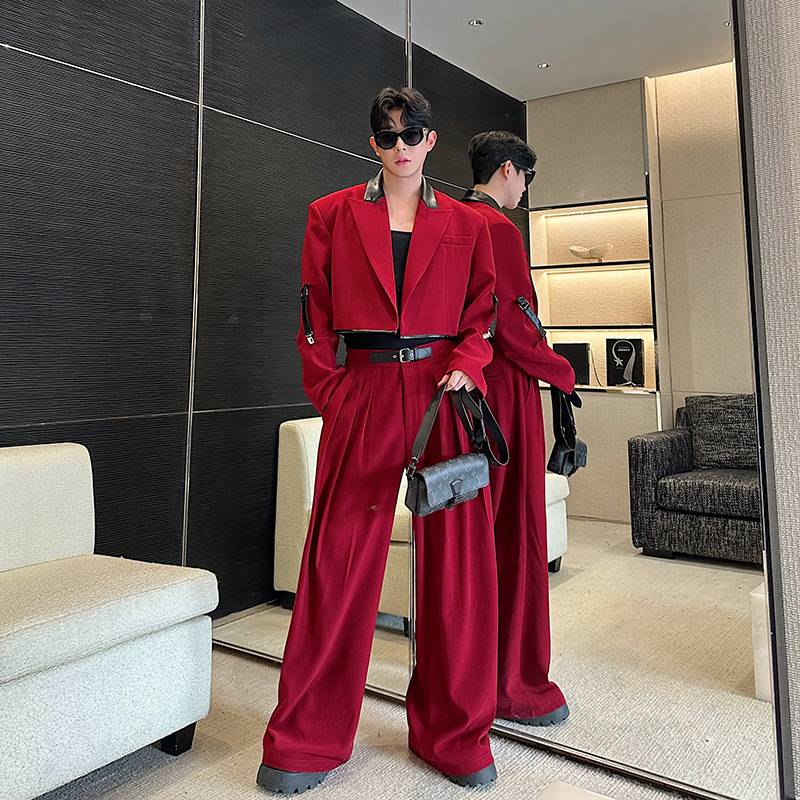 Elegant Red Suit Set for Men, Contrasting Color Leather Patchwork Ultra-Short Jacket, Wide-Leg Trousers, Korean Style Fashion Design Two-Piece Set