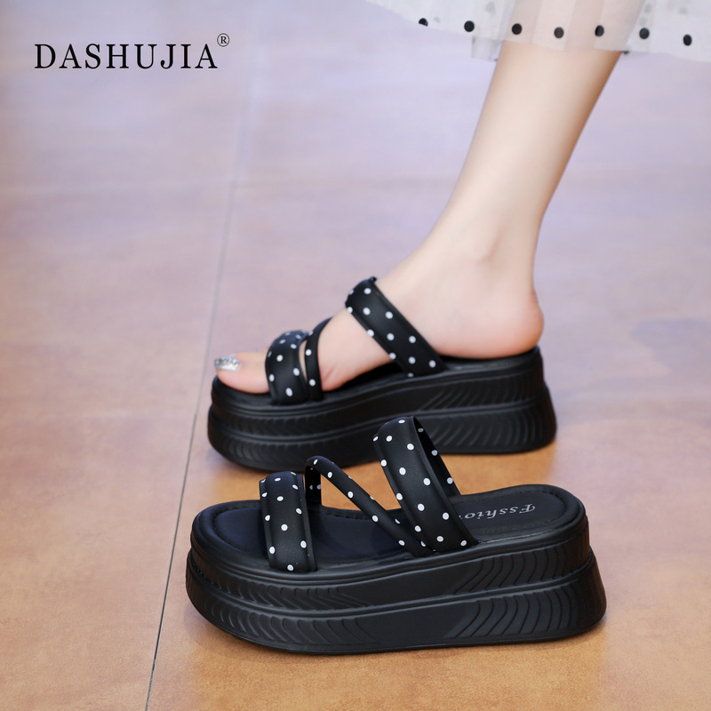 Uncle's Genuine Leather Platform Thick-Soled Sandals for Women, 2026 New Summer Style, Suitable for Wearing with Skirts, High-Heeled Beach Slide Sandals