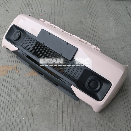 Применимо к логотипу автомобиля с мороженым в мороженое Chery QQ передний и задний бампер, верхний и нижний кузов на отделке перед автомобилем защиты лица