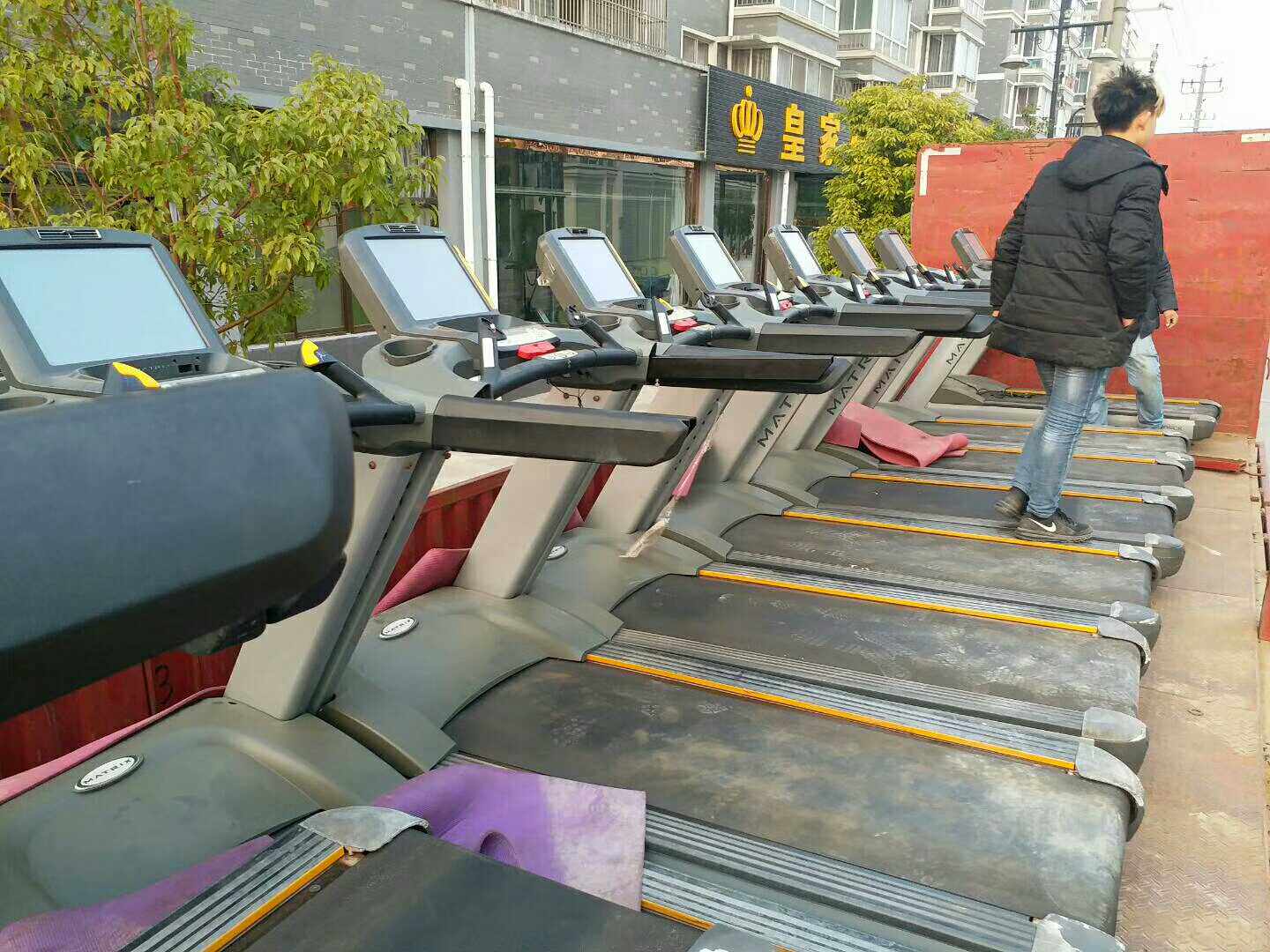 Long-term high price recycling gym whole set of fitness equipment Qiaoshan treadmill original accessories