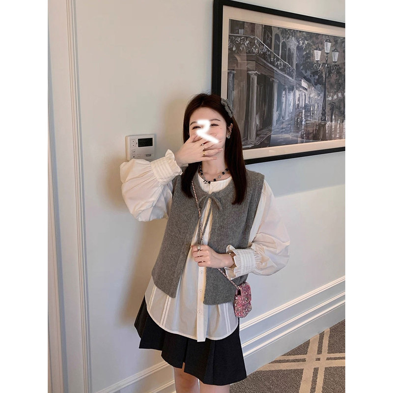 Gray Short Design Sweater Vest for Women, Soft and Loose Fit, Sleeveless Knit Top for Layering in Autumn and Winter Gray Short Design Sweater Vest for Women, Soft and Loose Fit, Sleeveless Knit Top for Layering in Autumn and Winter