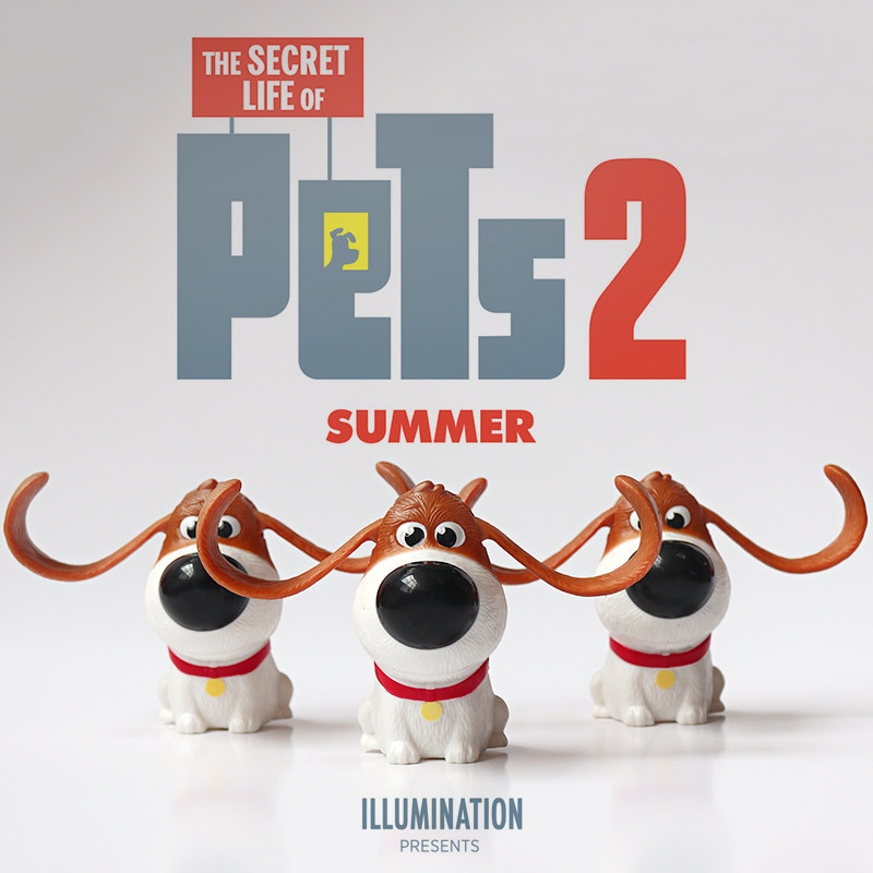 The beloved protagonist Mike looks good and has fun. 