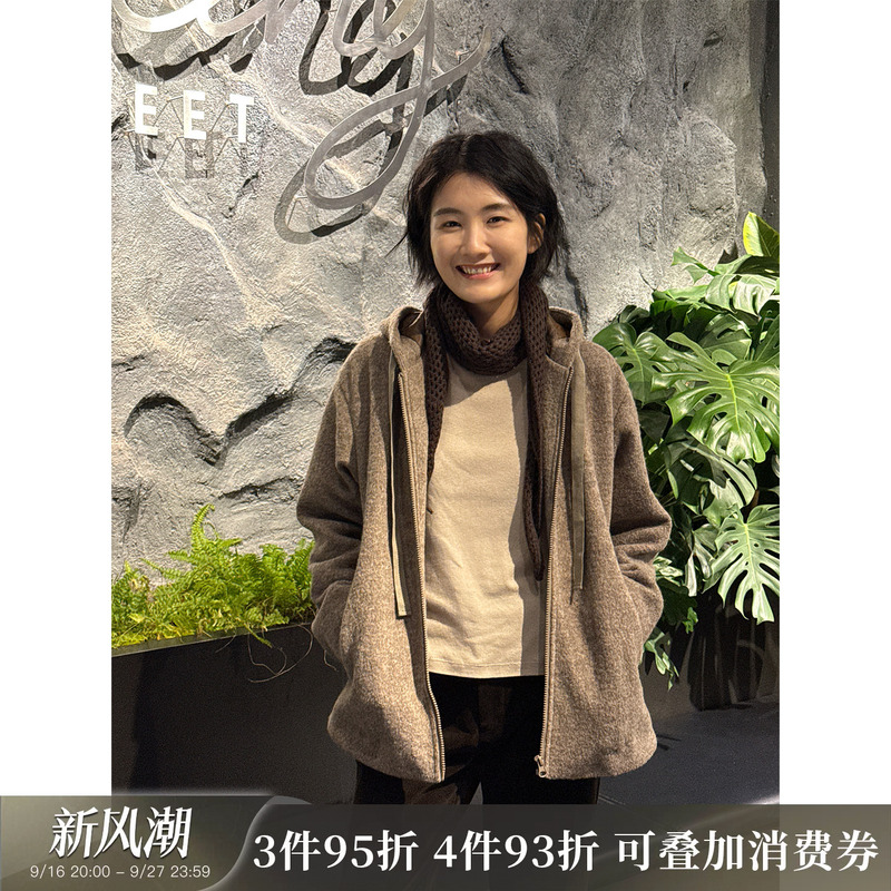 Langqing Oatmeal-Colored Hooded Short Wool Coat for Women 2026 New Winter Old Money Style Warm Woolen Coat Langqing Oatmeal-Colored Hooded Short Wool Coat for Women 2026 New Winter Old Money Style Warm Woolen Coat