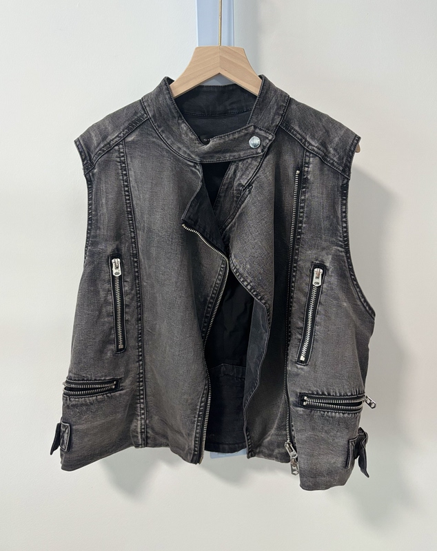 【Celebrity Style】Shengdi Authentic Cut-Label Sweet Cool Style Stand Collar Distressed Washed Denim Vest S26281602 【Celebrity Style】Shengdi Authentic Cut-Label Sweet Cool Style Stand Collar Distressed Washed Denim Vest S26281602