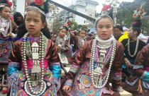 Dong Buddhist bead collars Dong specialty Miao collars Ethnic minority crafts