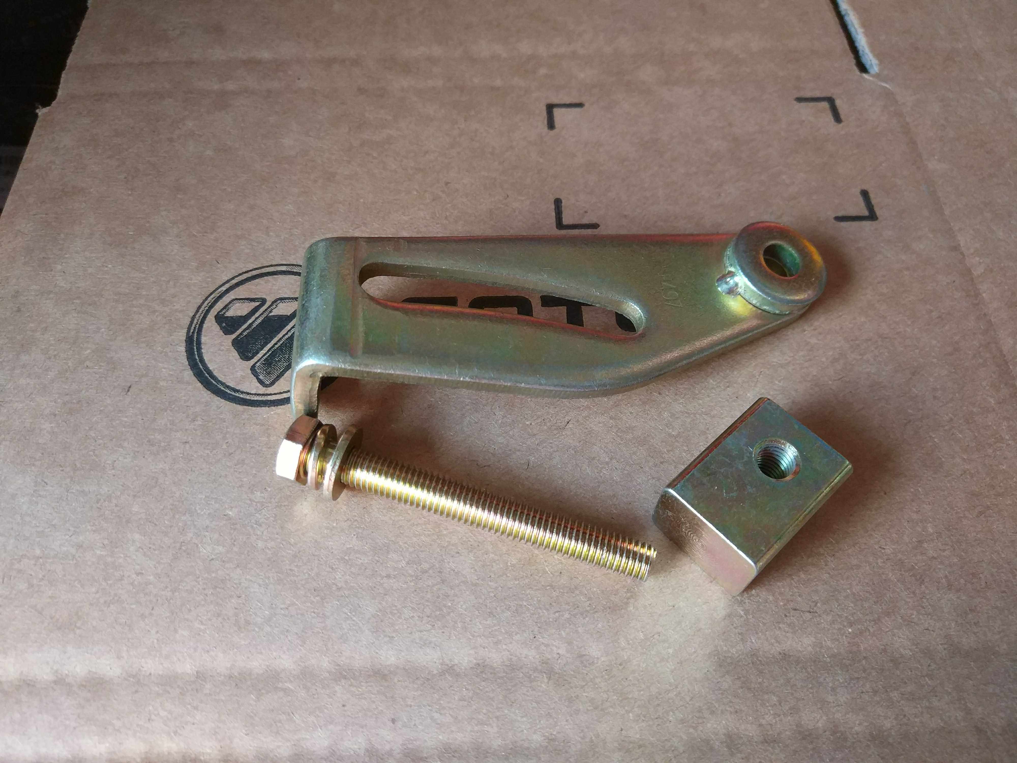 Foton Aoling TX 4J28 Isuzu 493 engine generator upper bracket tensioner block with screw assembly