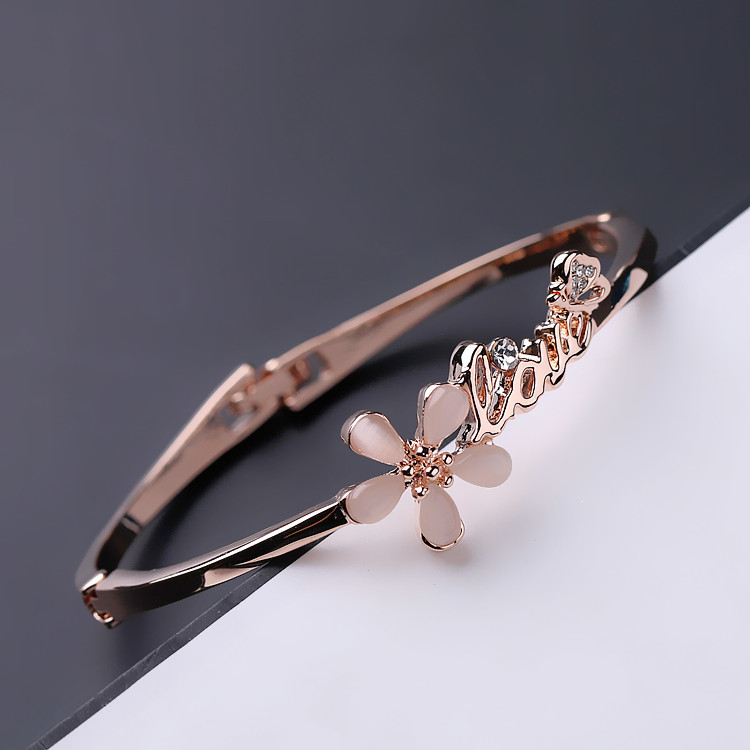 Phiên bản Hàn Quốc của hoa mắt mèo đơn giản cá tính trang sức ngọt ngào vòng tay nữ thời trang tình yêu thư tay vòng tay trang sức vòng tay đá thạch anh