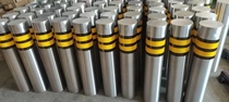 Custom 304 stainless steel active road pile removable warning column fixed stop car reflective thickened isolation column