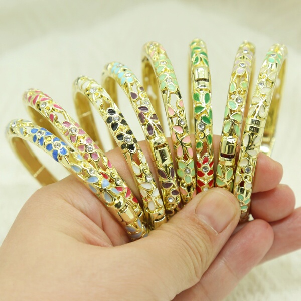 Beijing Cloisonné Enamel Bracelet with a Thin Circle and Open Design for Women, Simple Filigree Ethnic Style with Diamonds, Beautiful and Great Value