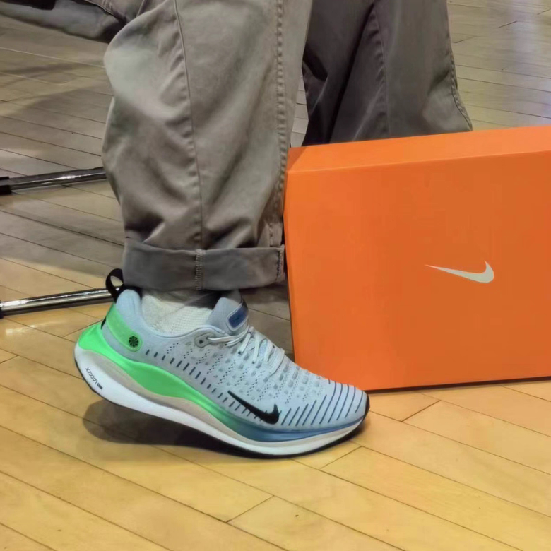 Nike React Infinity Run 4 Lightweight, Breathable, Shock-Absorbing and Wear-Resistant Casual Running Shoes Dr2665-004