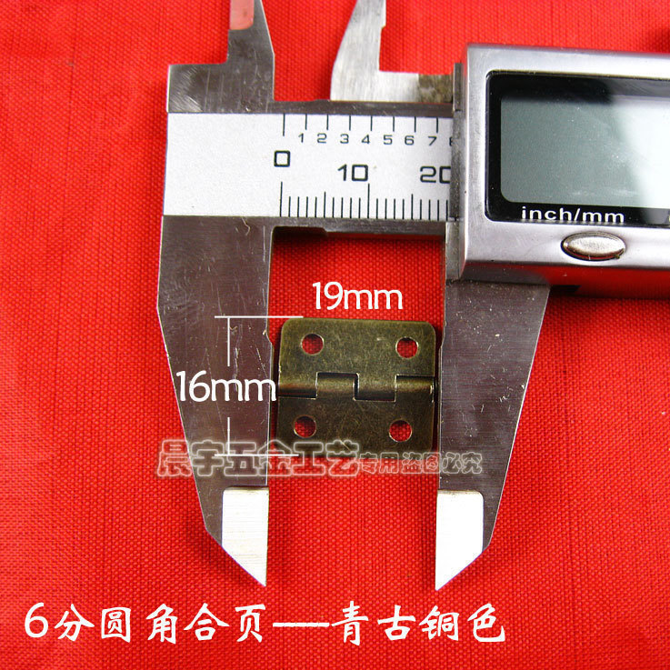 6 Fillet Hinged boxes Five gold accessories Small hinges Iron Hinges Iron Hinges Gift Wood Boxes Ancient Bronze Hinges