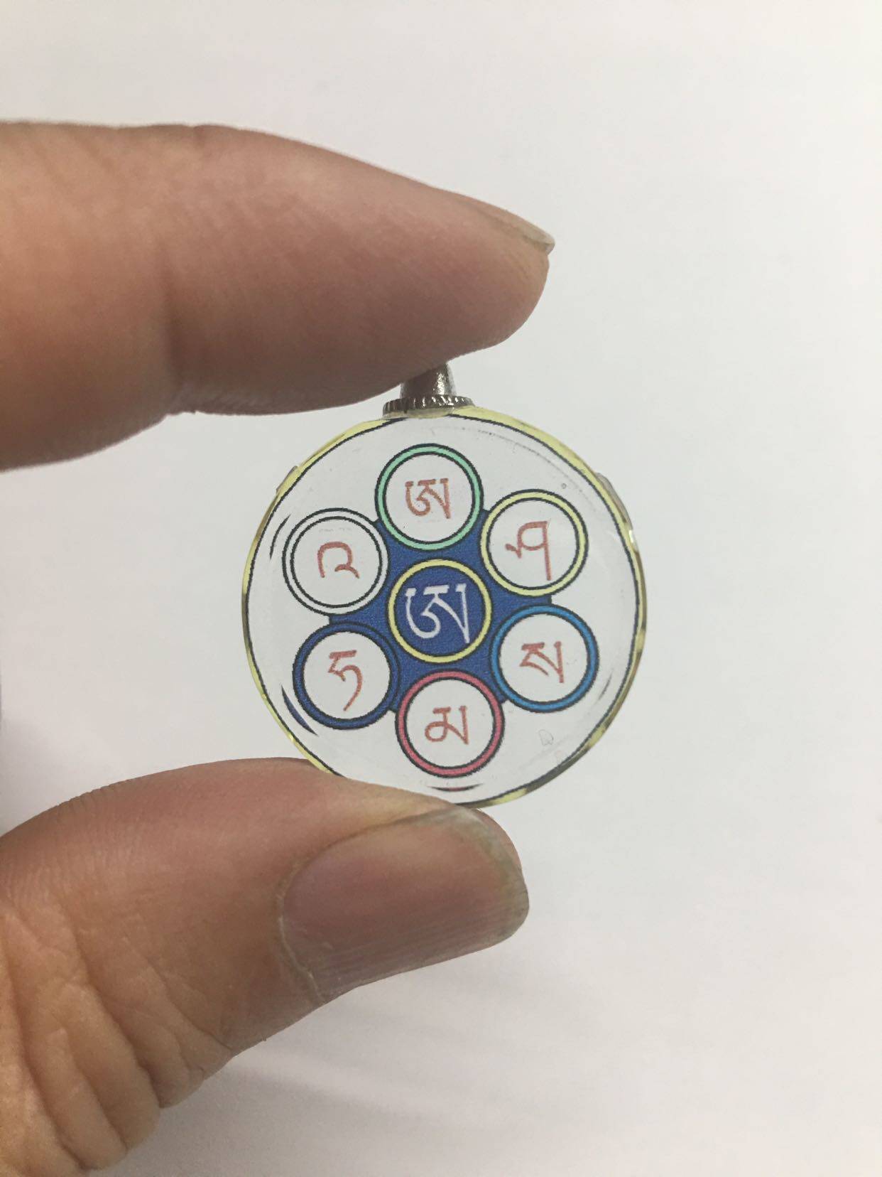 Six-way King Kong Mantra Crystal Curse Wheel Pendant (Xiang)