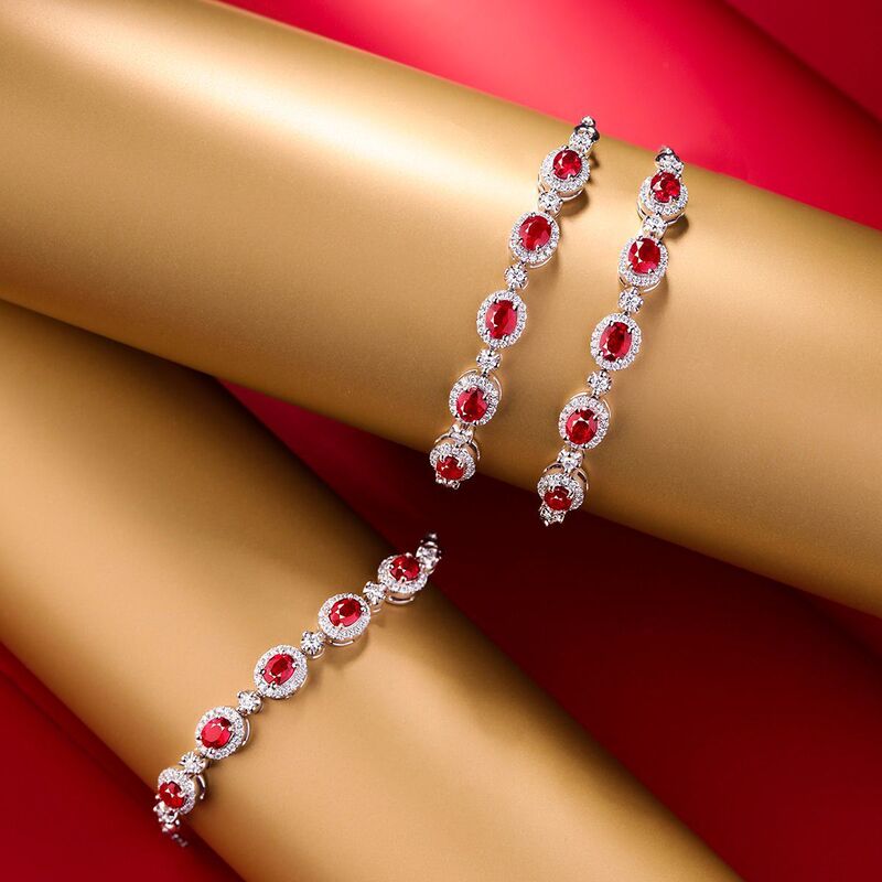 Trendy Pigeon Blood Red Ruby Silver-Plated Bracelet for the Zodiac Year, Elegant and Sophisticated, a Niche Gift with a High-End Feel Trendy Pigeon Blood Red Ruby Silver-Plated Bracelet for the Zodiac Year, Elegant and Sophisticated, a Niche Gift with a High-End Feel