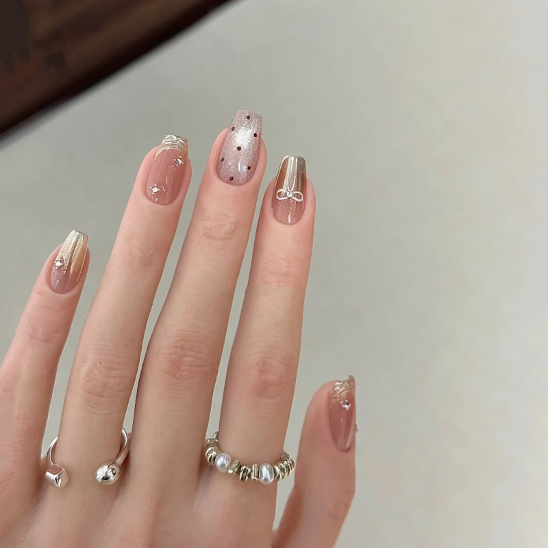 Handmade Gentle Wearable Nails, Exquisite Whitening Manicure, 2025 New Nail Patches, Whitening Fake Nails, Suitable for Pregnant Women