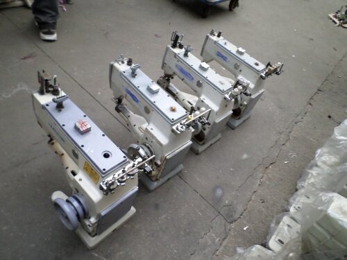 Straight cylinder car super small head three needle five thread electric sewing machine pig mouth car cut car interlock sewing machine FW-777-603