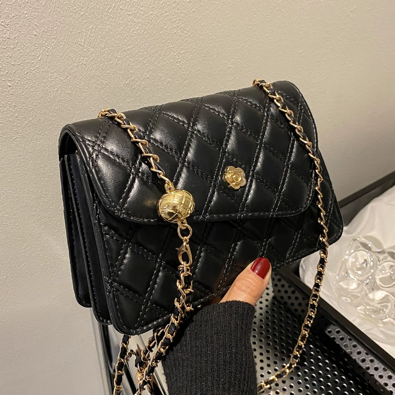 Small small bag, one-shoulder bag with diamond pattern, chain bag