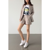 (Rugosa M) beige vertical striped slim blazer loose wide leg shorts fashion set