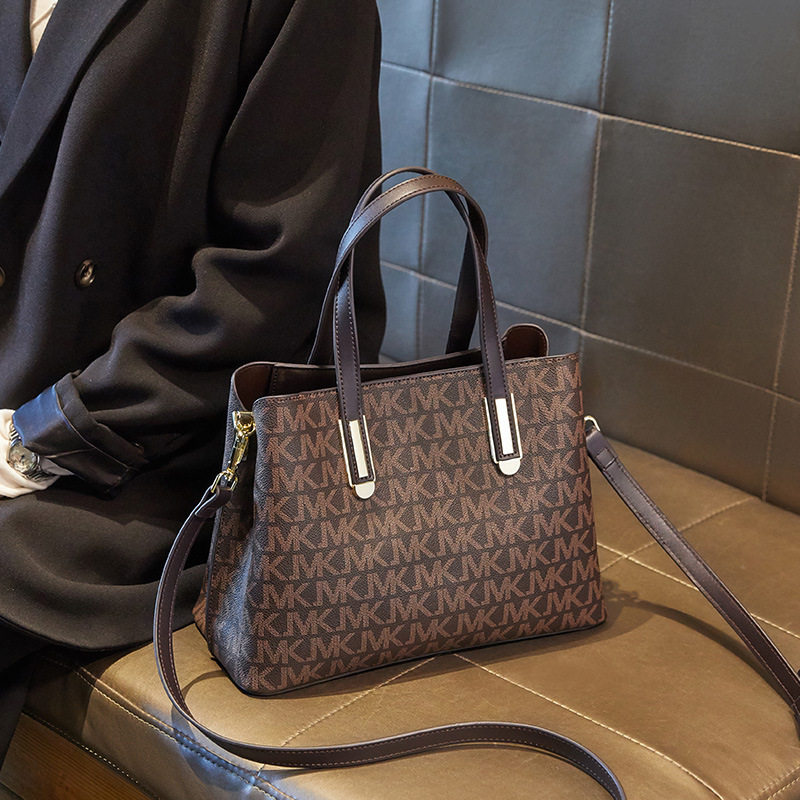 French special cabinet ~ MDITCK new fashion bucket bag retro 100 lapped hand atmosphere single shoulder inclined satchel bag