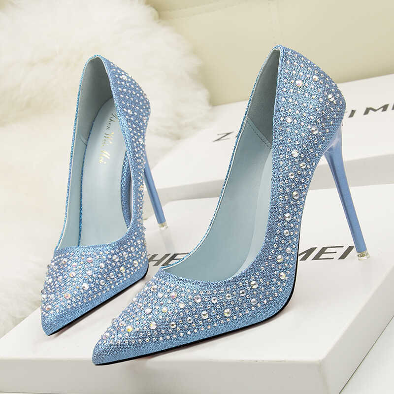 Luxurious Rhinestone Stiletto High Heels for Ladies, Blue Pointed Toe Shallow Wedding Shoes, Evening Bridal Shoes, Silver Bridesmaid Shoes Luxurious Rhinestone Stiletto High Heels for Ladies, Blue Pointed Toe Shallow Wedding Shoes, Evening Bridal Shoes, Silver Bridesmaid Shoes