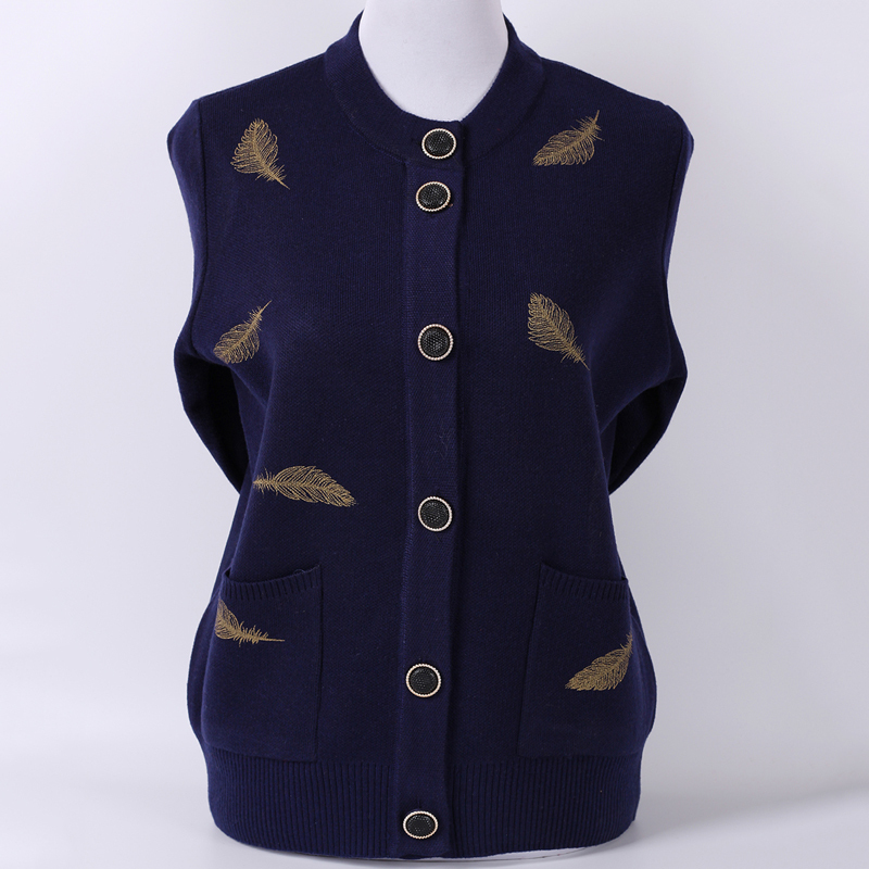 Autumn and Winter Clothing for Elderly Women Aged 60-70, Mother's Sweater Cardigan, Thickened Grandma's Wool Knitted Coat, Clothing 8