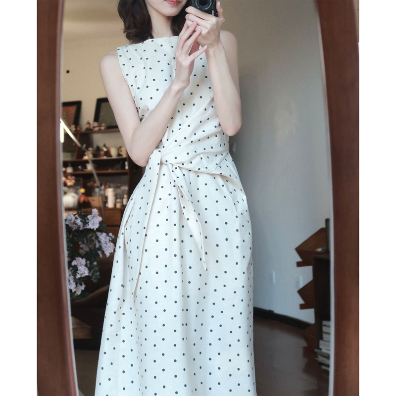 French-Style Elegant High-End Polka-Dot Sleeveless Vest Dress for Women, 2026 Summer New Model, Waist-Cinching Slimming Long Dress French-Style Elegant High-End Polka-Dot Sleeveless Vest Dress for Women, 2026 Summer New Model, Waist-Cinching Slimming Long Dress