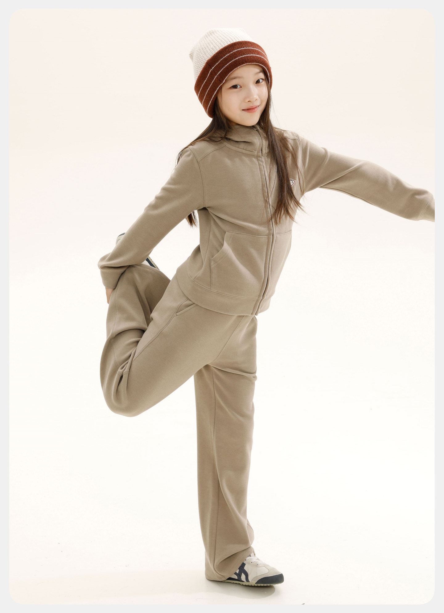 胶囊纳桔童装【轻暖绒】儿童裤子抑菌无静电男女童抽绳直筒运动裤 — 78