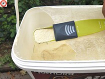 Eight-gear scale parrot with powdered milk measuring spoon adjustable weighing spoon with a feed quantity spoon